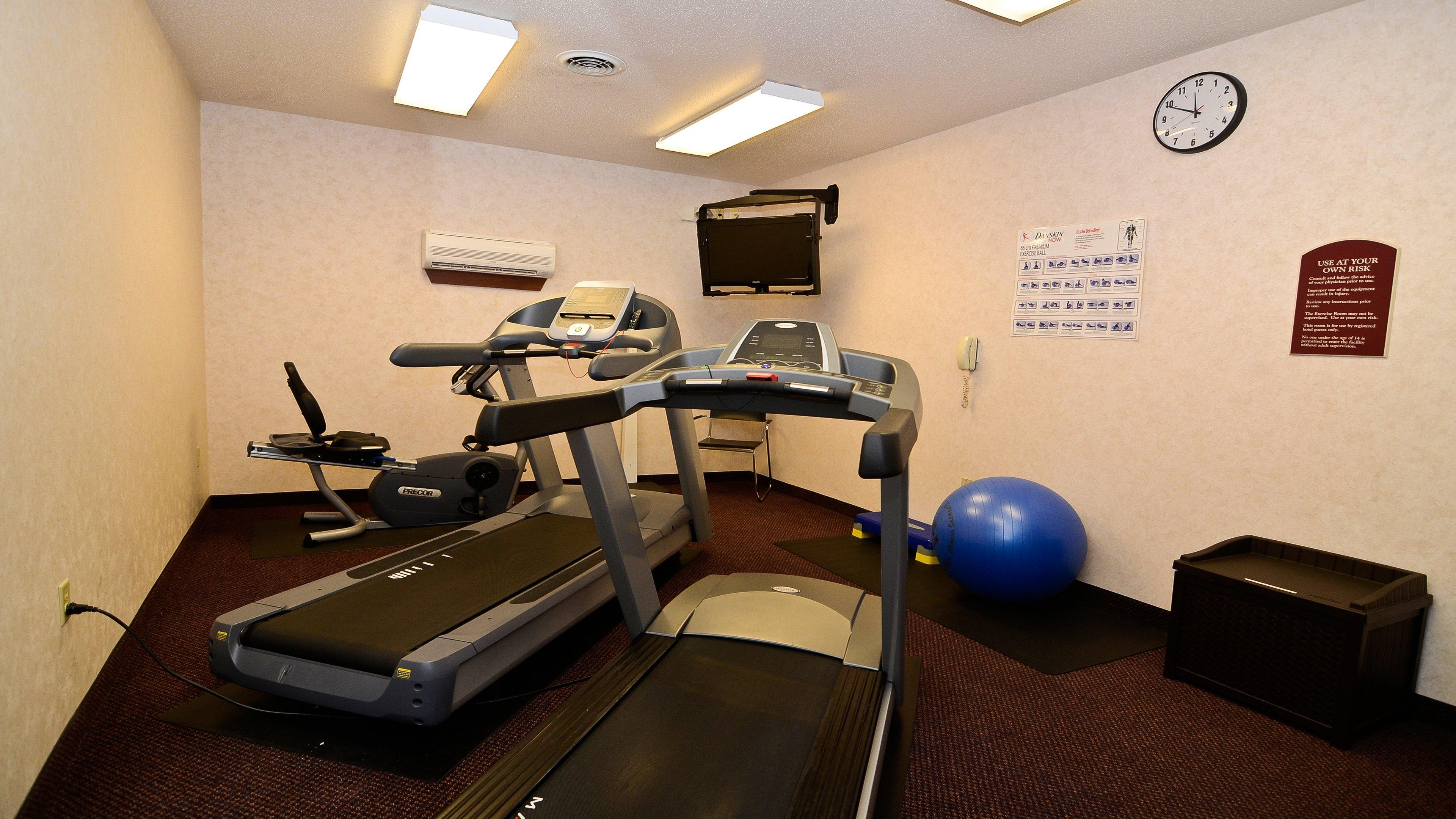 Holiday Inn Express Hotel & Suites Fort Atkinson By Ihg Exterior photo